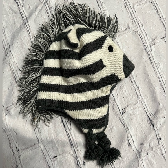 Old Navy Zebra Knit Kids Hat - Black and Cream - MED - Picture 5 of 7